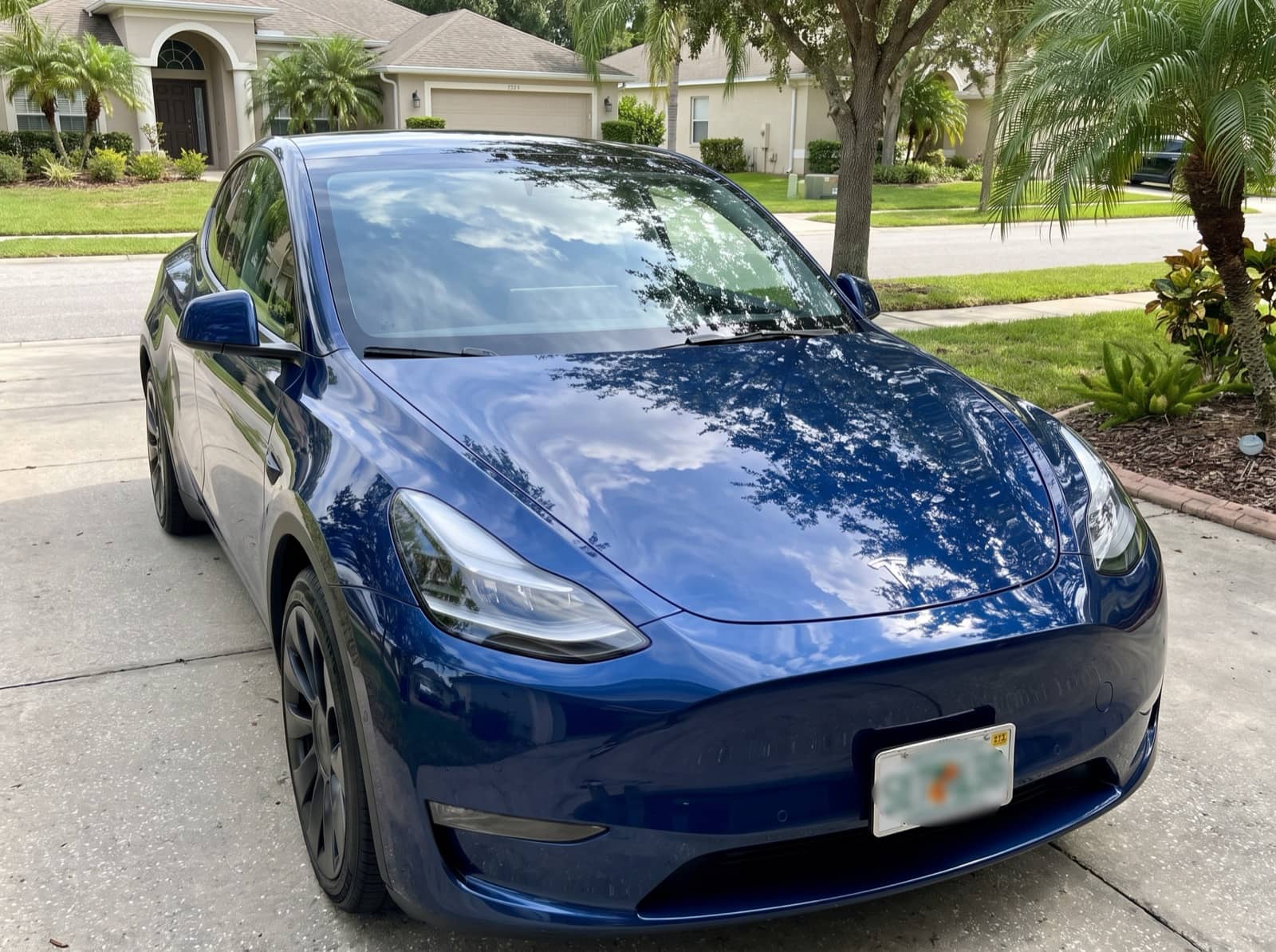 Completed mobile windshield replacement in Tampa, FL