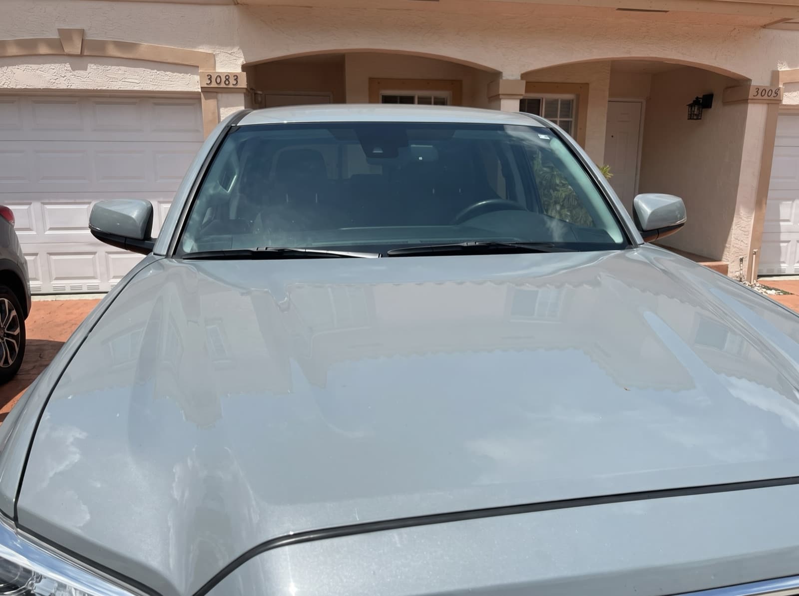 Mobile windshield replacement completed in Coral Springs, Florida by Bang AutoGlass