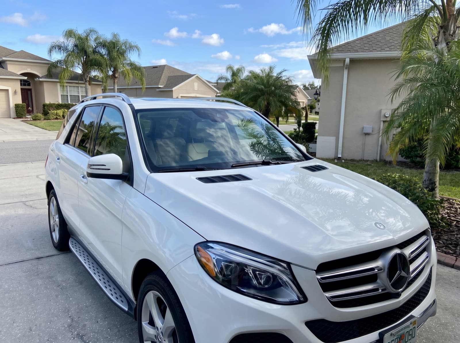 Mobile windshield replacement completed in Kissimmee, Florida by Bang AutoGlass
