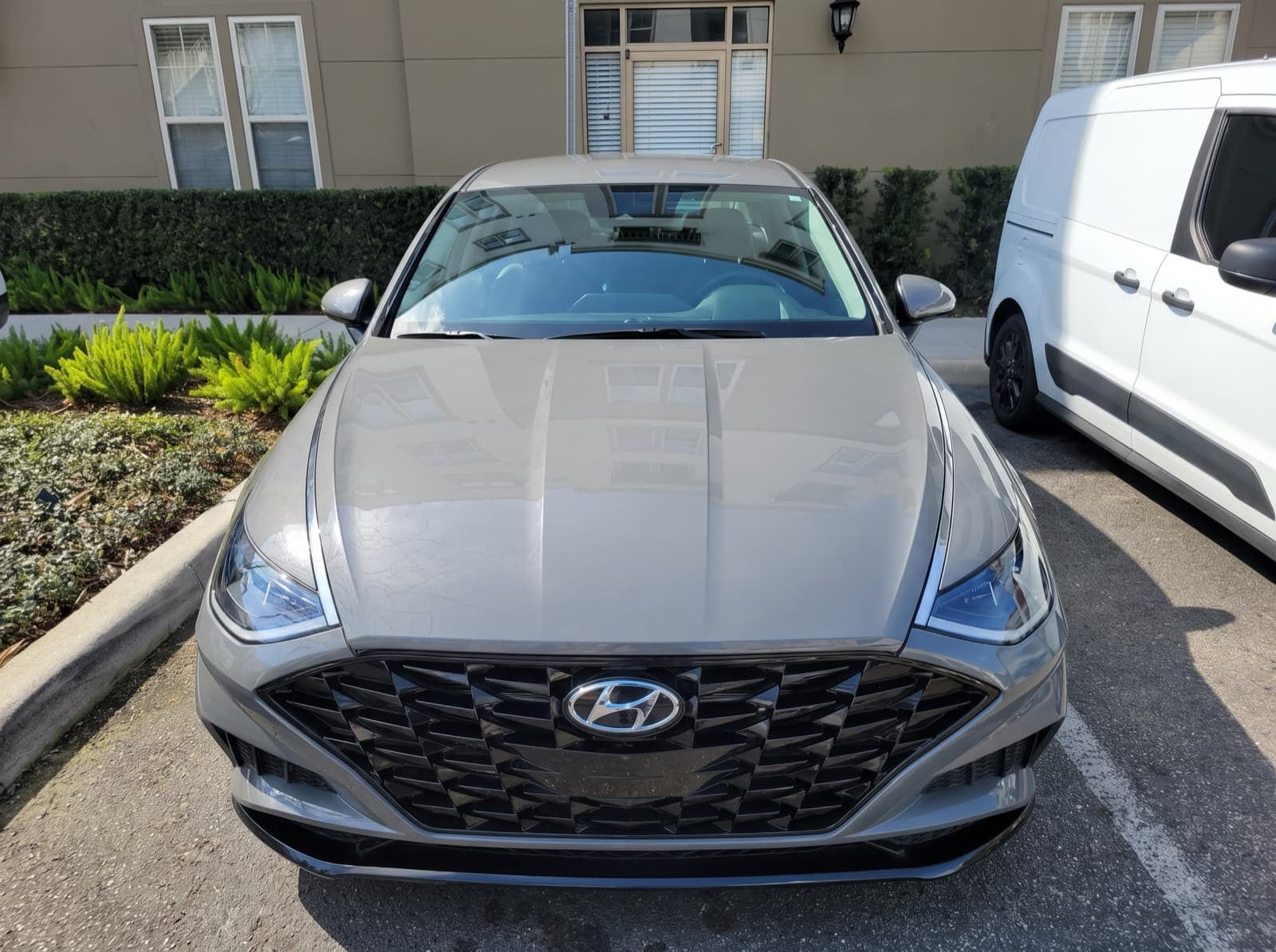 Mobile windshield replacement completed in Maitland, Florida by Bang AutoGlass