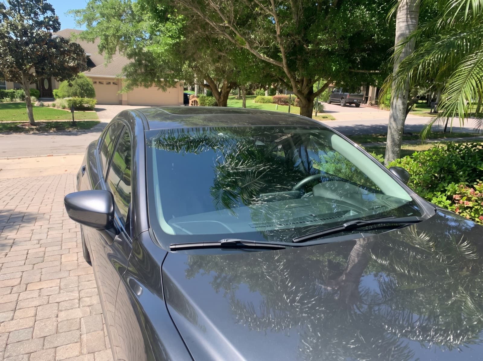 Mobile windshield replacement completed in Mount Dora, Florida by Bang AutoGlass