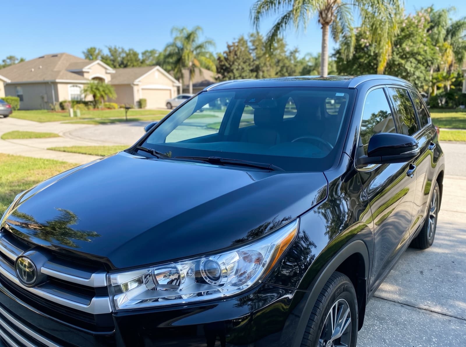 Mobile windshield replacement completed in Oviedo, Florida by Bang AutoGlass