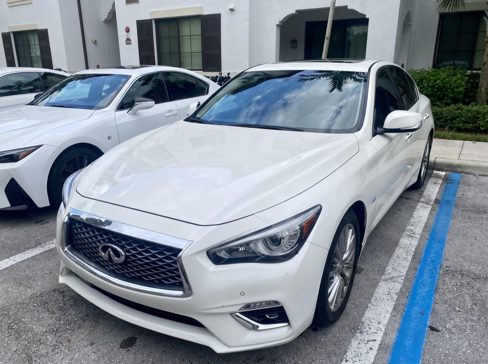 Mobile windshield replacement completed in Pompano Beach, Florida by Bang AutoGlass