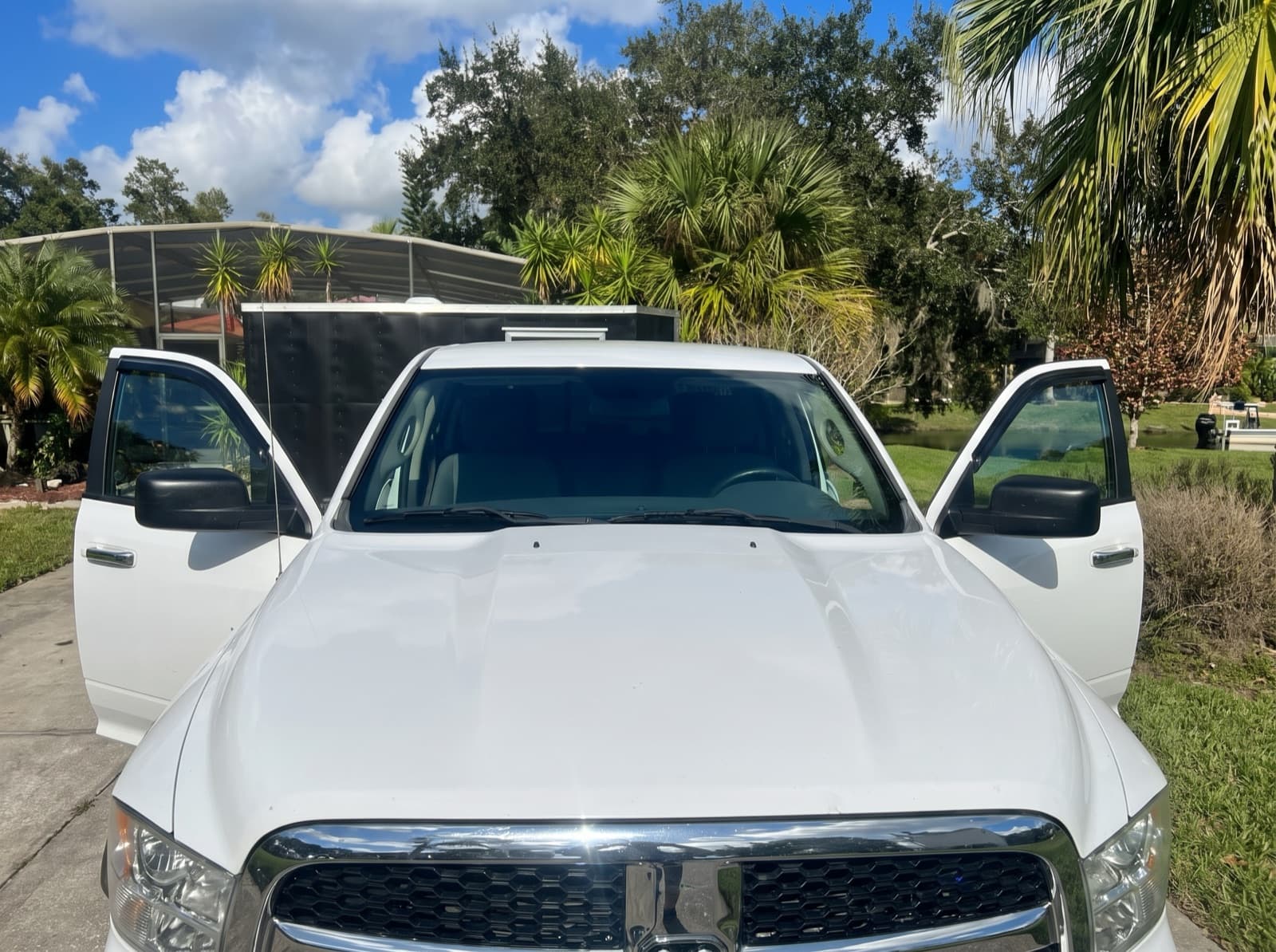 Mobile windshield replacement completed in St. Cloud, Florida by Bang AutoGlass