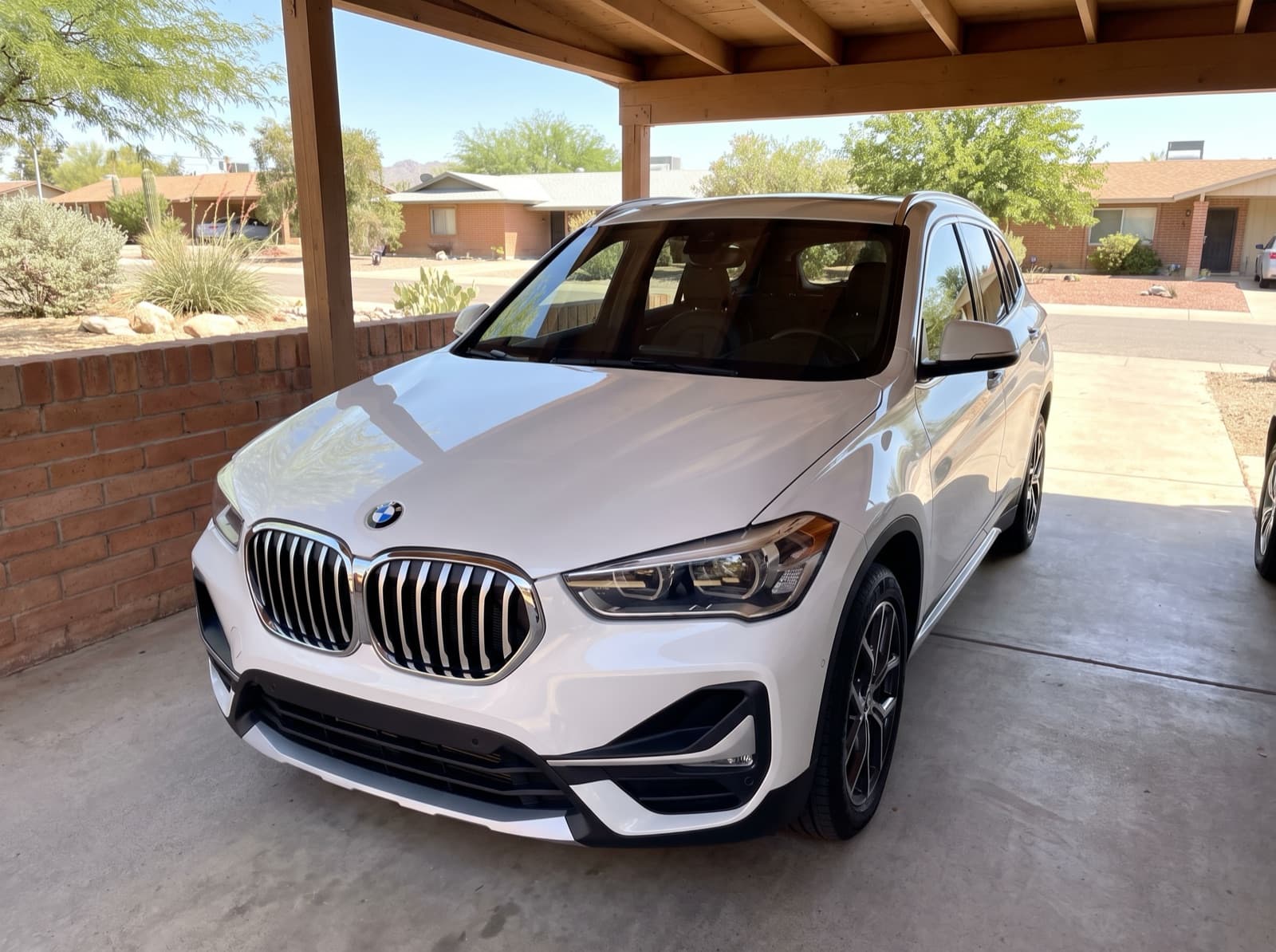 Mobile windshield replacement completed in Tucson, Arizona by Bang AutoGlass