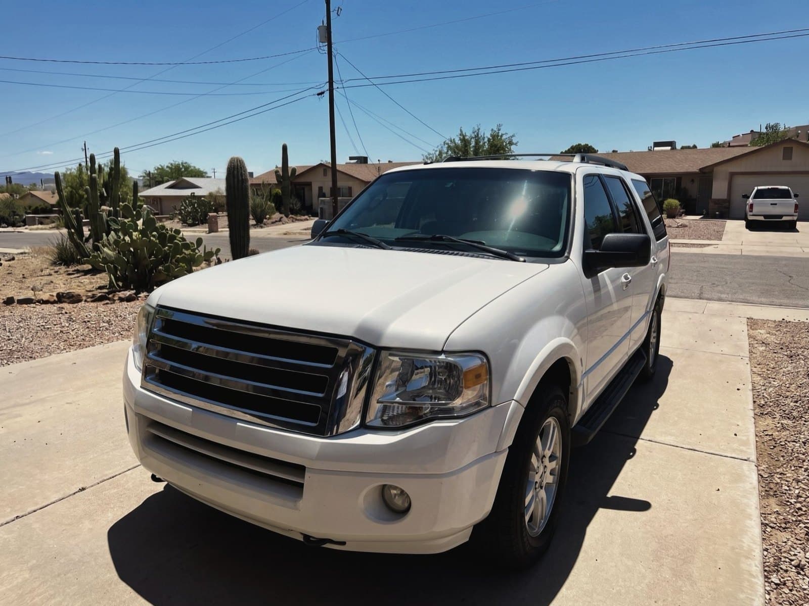 A vehicle after a Bang AutoGlass mobile glass job in Nogales, Arizona
