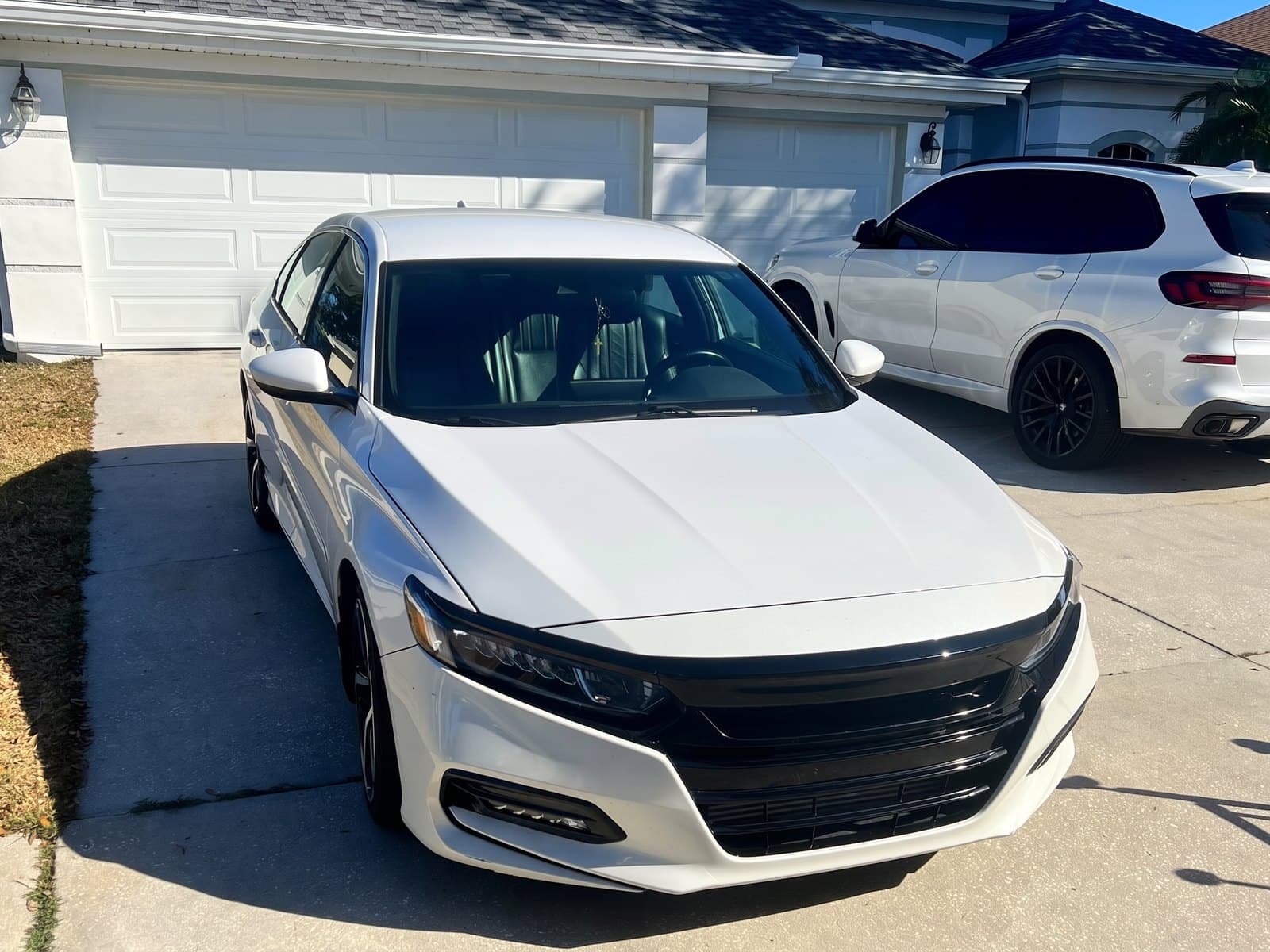 A vehicle after a Bang AutoGlass mobile glass job in Tarpon Springs, Florida