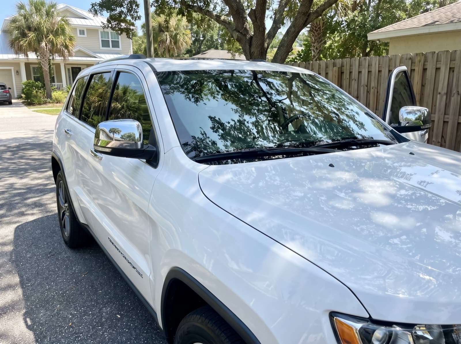 Mobile windshield replacement completed in Jacksonville Beach, Florida by Bang AutoGlass