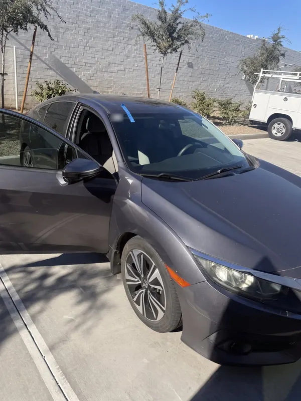 Un parabrisas que Bang AutoGlass reemplazó en Phoenix, AZ